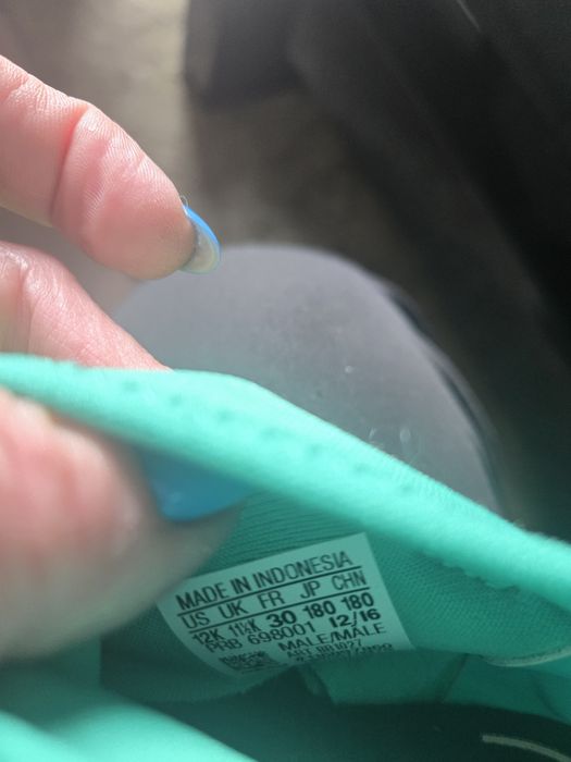 korki piłkarskie chłopięce Adidas rozm. 30