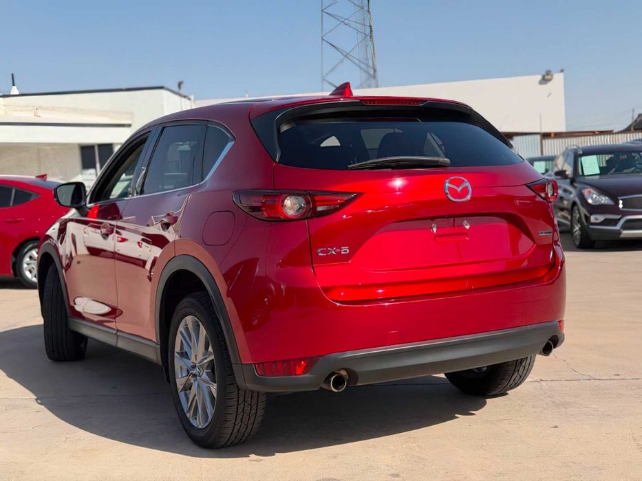 Mazda CX-5 Touring      2021