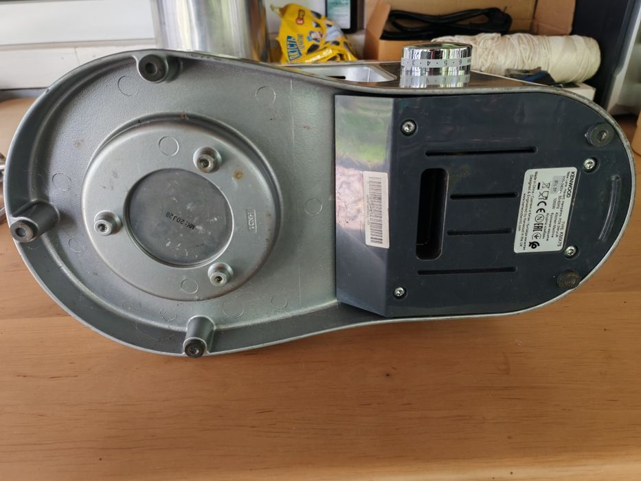 Кухонная машина тестомес Kenwood kMix KMX75