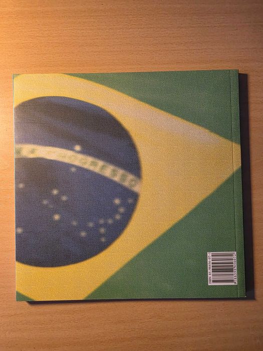 Livro "Brasil in All 18 World Cups - 1930 / 2006", de Geraldo Affonso Muzzi