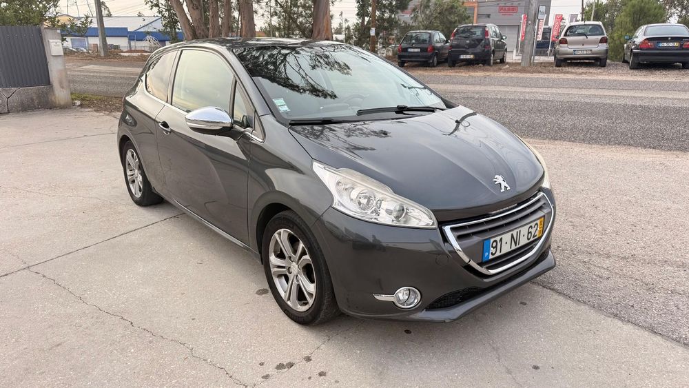 Peugeot 208 1.2 VTi Allure