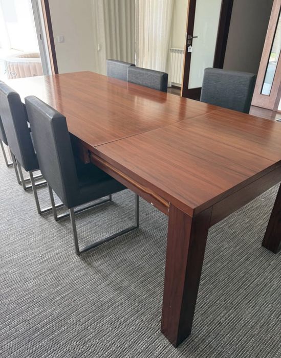Mesa de Jantar Extensivel + 6 cadeiras