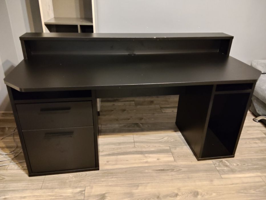 Biurko duże firmy Forte