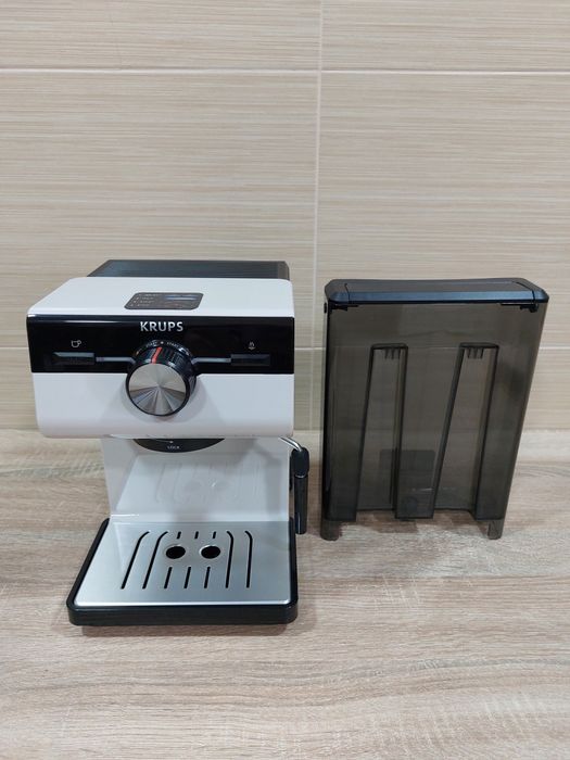 Máquina de café semi-nova
