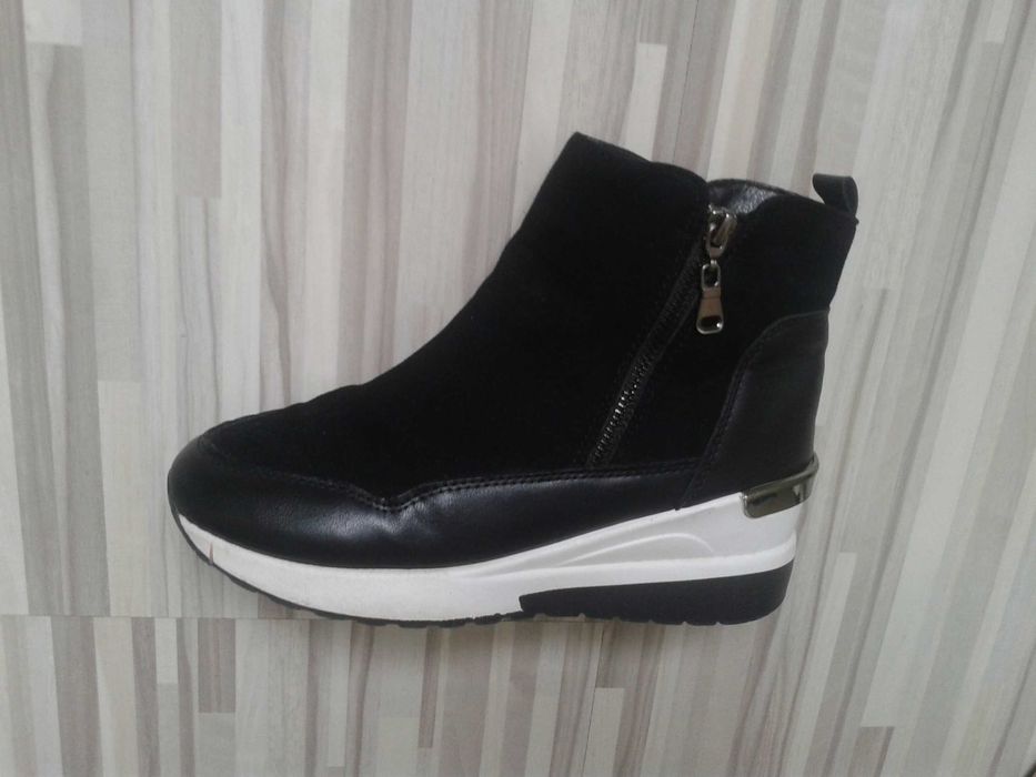 buty damskie, botki wiosenne, rozm. 38