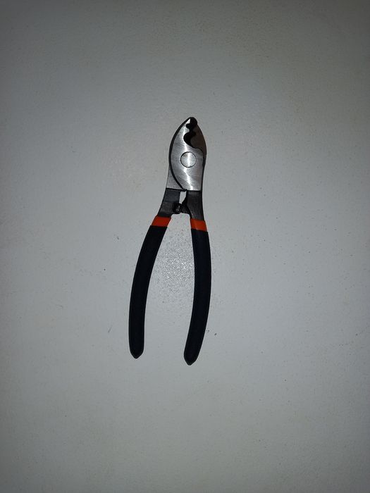 Tesoura de cortar cabos