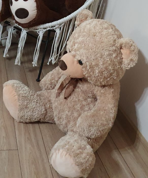 Duży miś przytulanka misiu bezowy