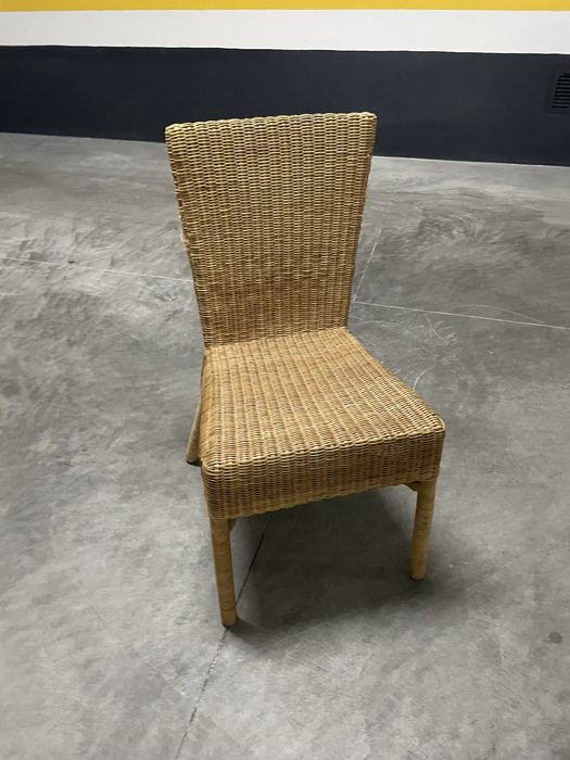 4 cadeiras de mesa de sala