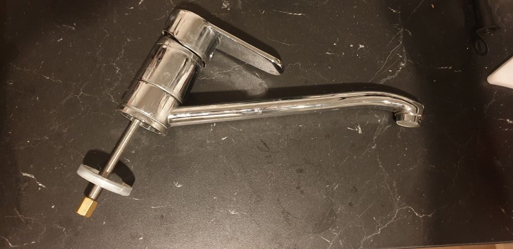 Kitchen Faucet437560110471587840