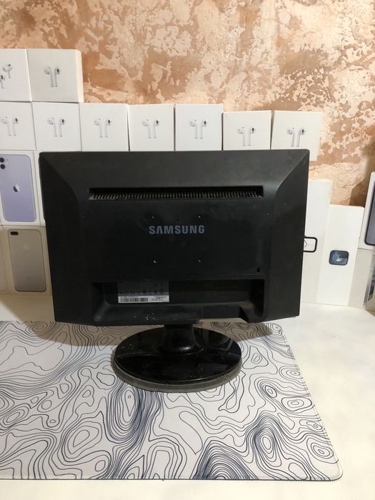 Продам Монитор Samsung  953BW