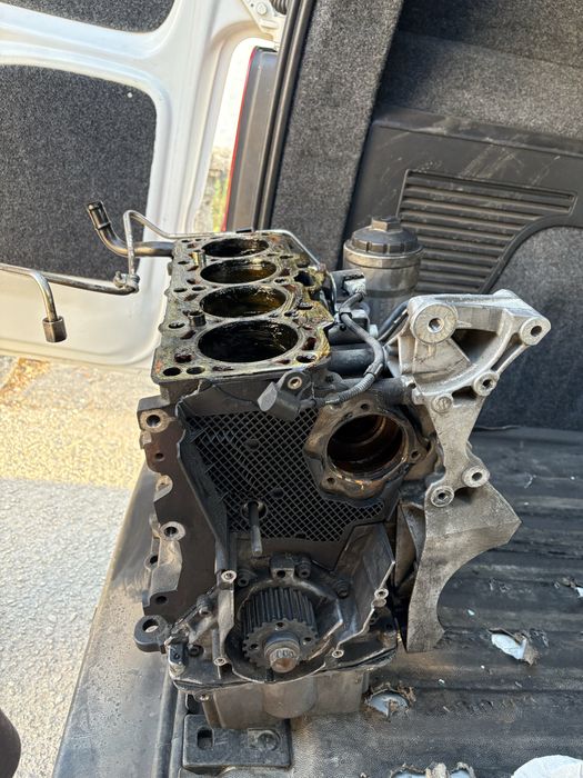 Vendo bloco de motor