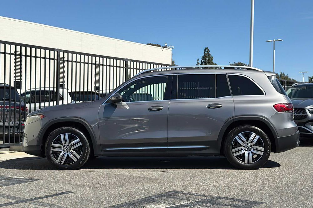 Mercedes-Benz EQB 300 SUV 4MATIC      2023