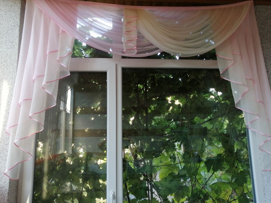 Ламбрикены на окна