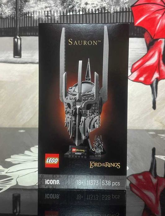Конструктор LEGO ICONS 11373 Володар перснів: шолом Саурона