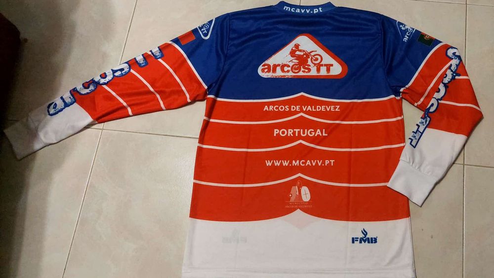 camisola de homenagem ao.piloto.Paulo.Goncalves