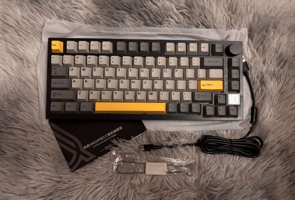 Нова механічна клавіатура Ajazz AK820 Pro — топ за свої гроші!