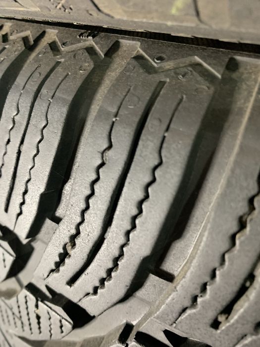 Шини б/у зимові 255/55 R18 Nokian WR SUV 4