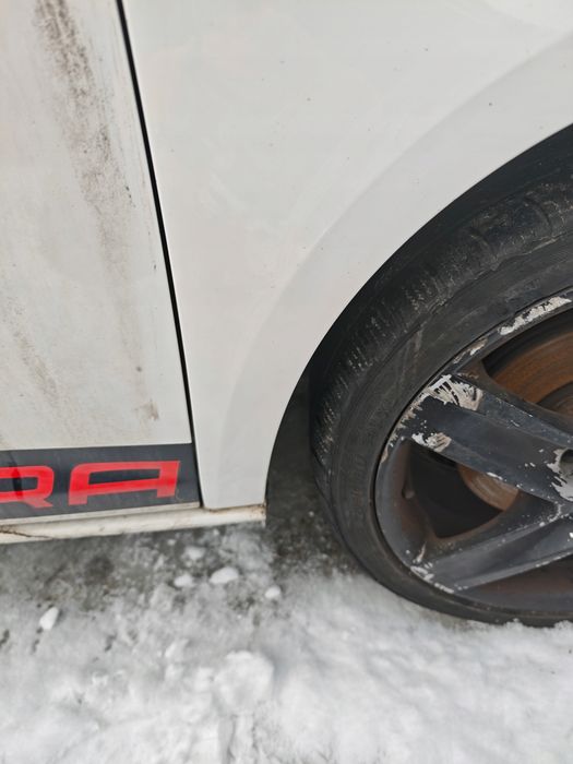 Przód przedni prawy błotnik seat ibiza 6J LB9A