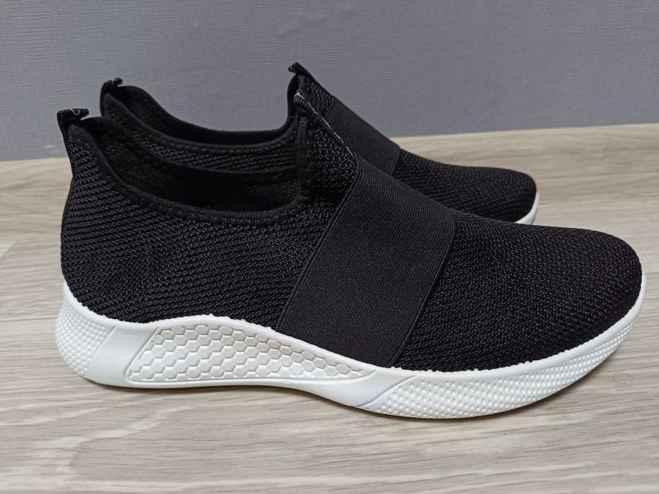 Чоловічі кросівки, р.41