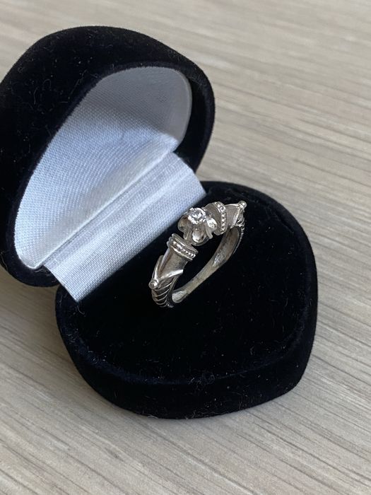 Серебряное кольцо