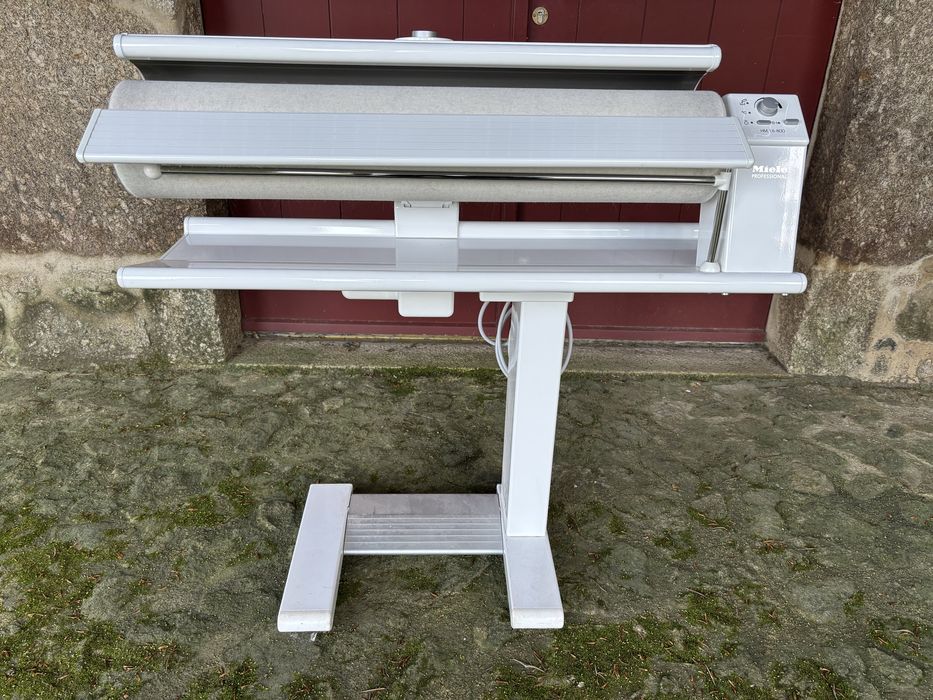 Calandra Miele Profissional HM 16-80D