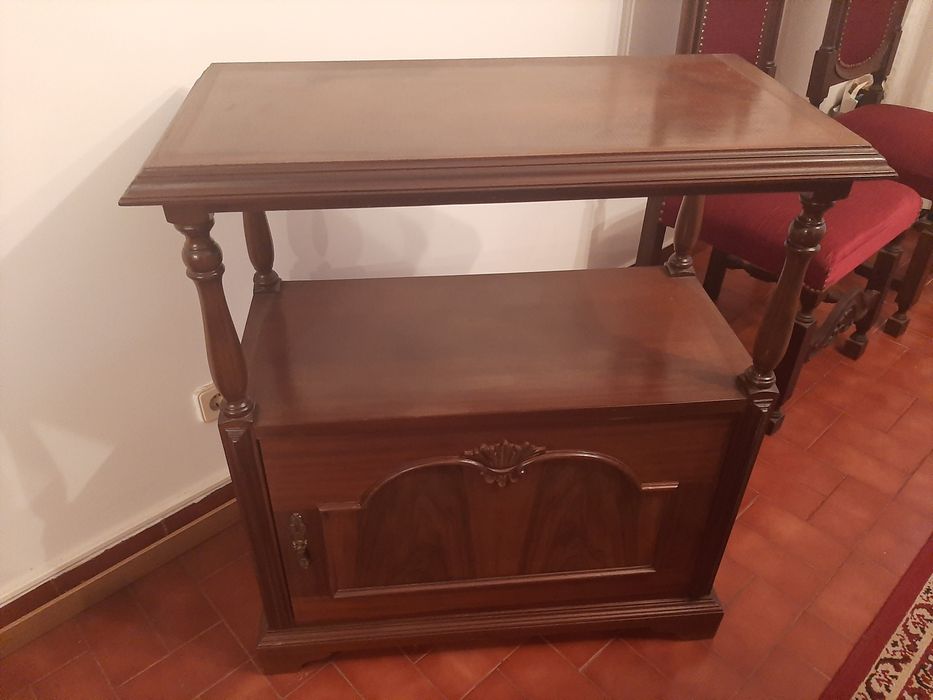 Móvel  bar madeira maciça