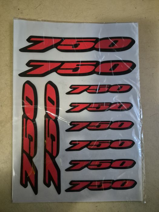 Suzuki gsxr наклейки на мотоцикл