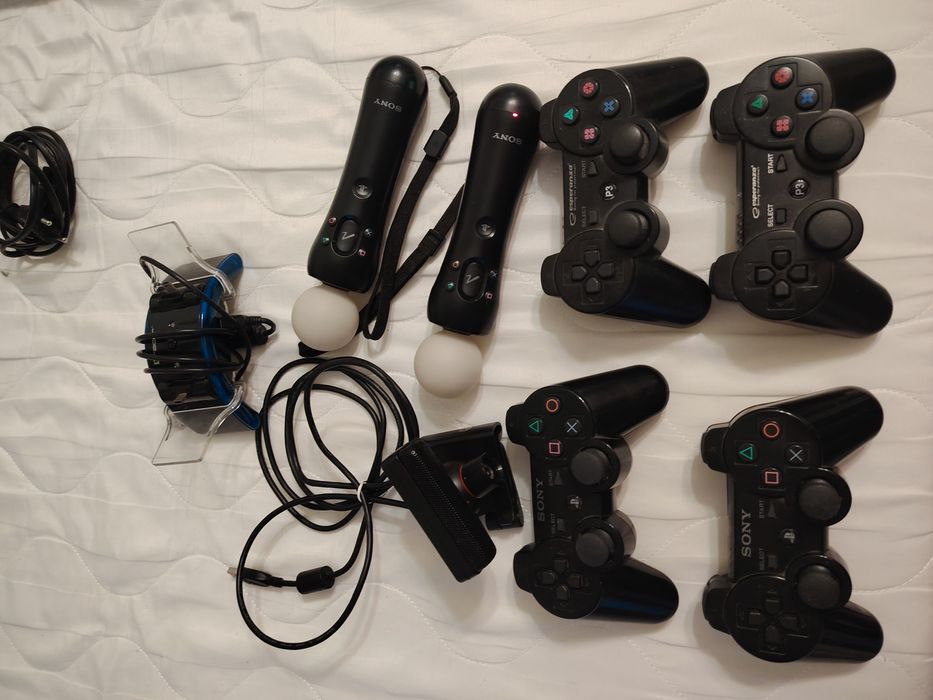 Konsola ps3 slim 500 GB + pady+move+kamera+gry