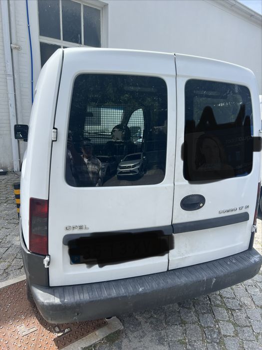 Opel combo 1.7 motor isuzu em bom estado