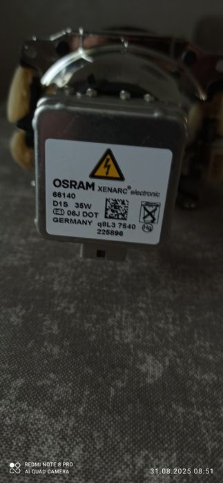 Оригінальні лінзи на пассат б6 адаптивний бі -ксенон