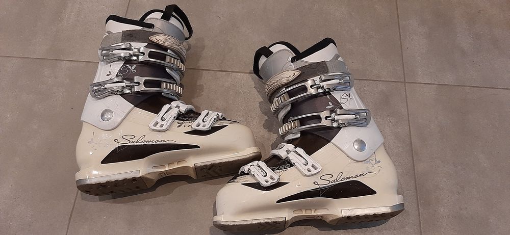 Salomon  DIVINE 780