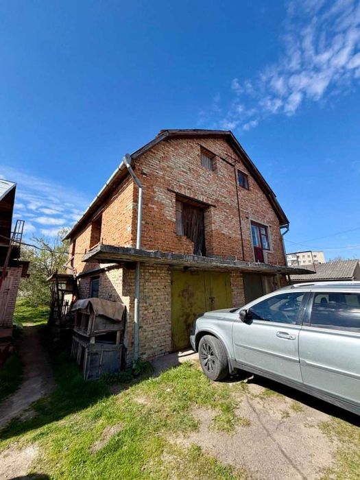 Продається частина будинку м. Золочів (вул. Шевченка)