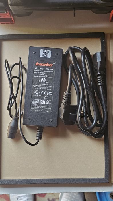 Ładowarka kaabo 72v 2.0A