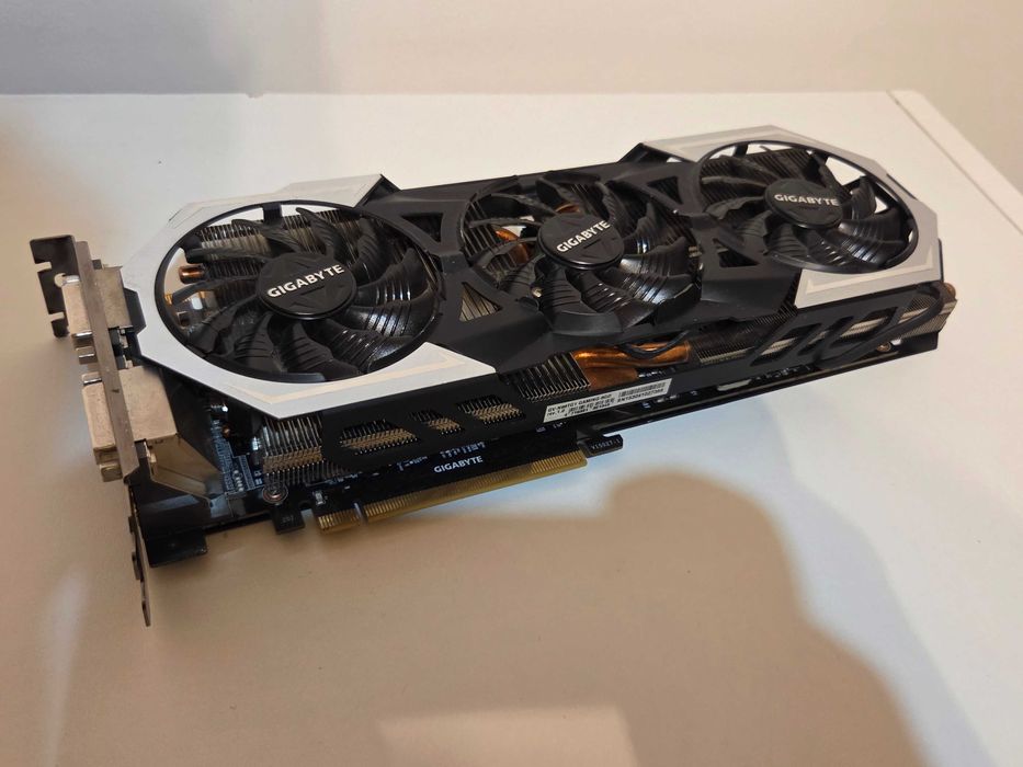 видеокарта Gigabyte GeForce RTX 980 TI   G1 Sample) с объемом видеопамяти 6 ГБ GDDR6