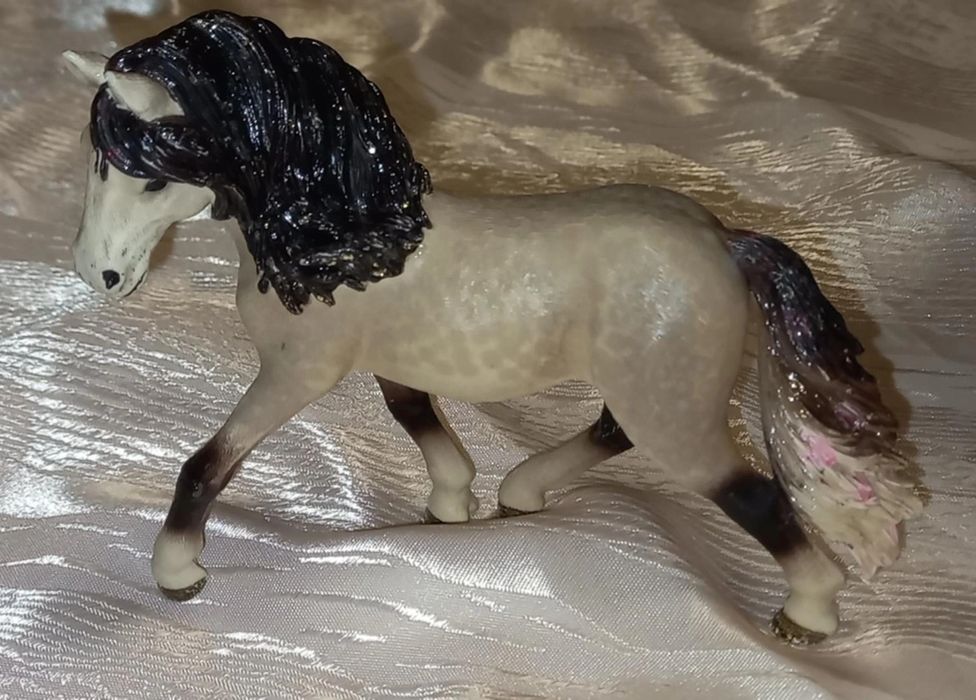 Андалузька кобила Schleich