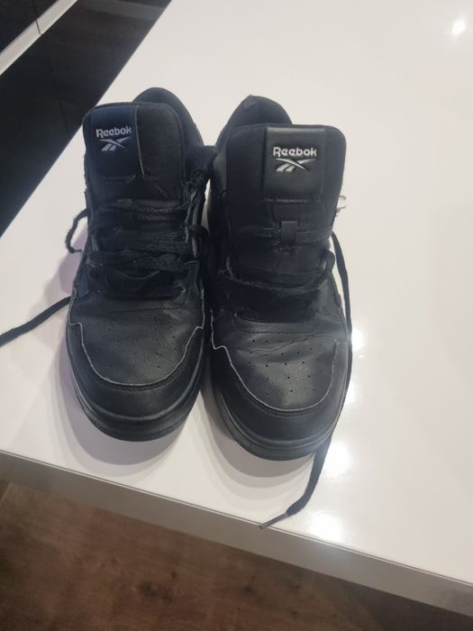 Sapatilhas pretas reebok