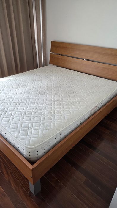 Vendo cama de casal como nova