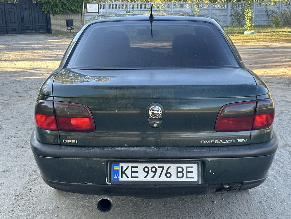 Продам Opel Omega на уверенном ходу