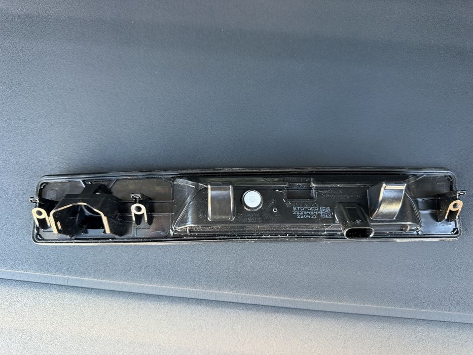 Кріплення для відкриття багажника Volvo XC60 II 2025 (код 32394644)