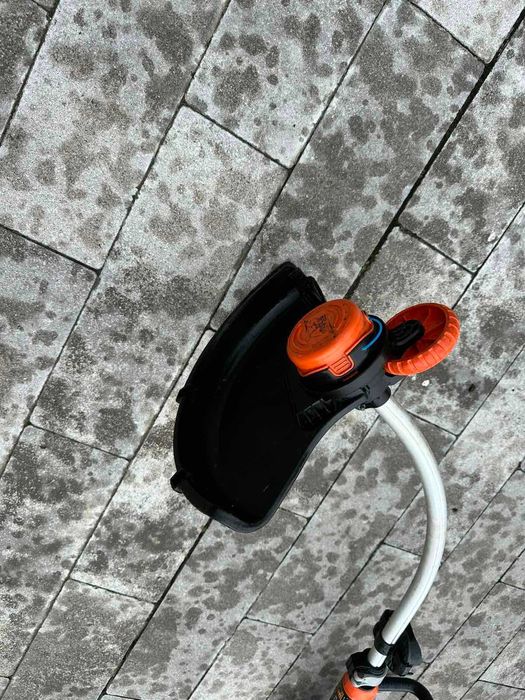 Тример електричний Black+Decker 900W