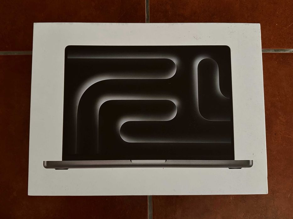 MacBook Pro 14” M3 (2023)