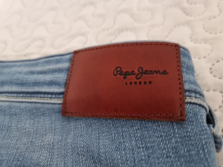 Piękne spodnie marki Pepe Jeans