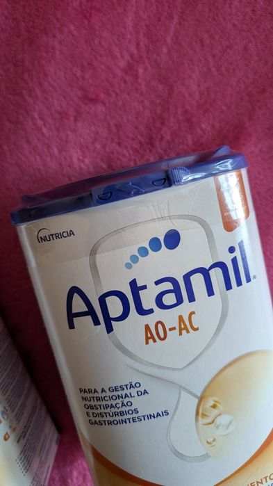 2 latas de fórmula infantil aptamil AO AC