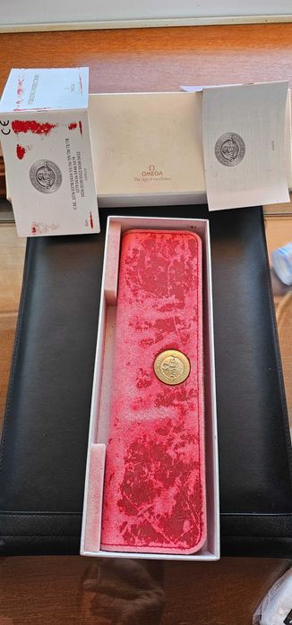 Omega em DE Ville Ouro