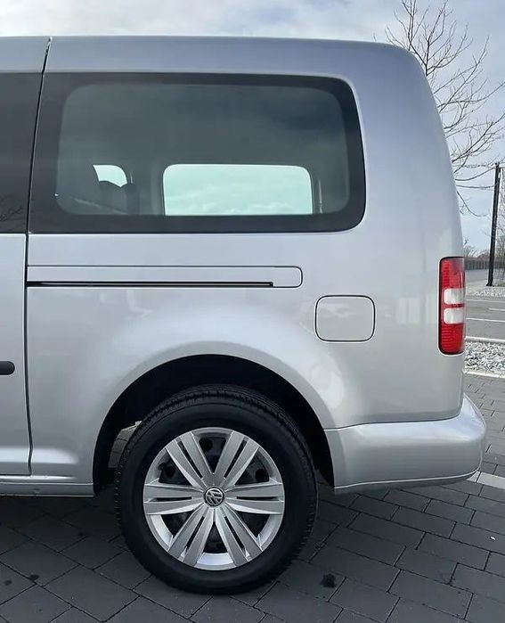 Каддік maxi 7місць 2012р