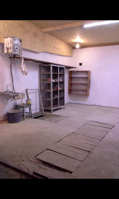 Аренда.. Оренда гаража. Продаж. Центр .Вул.Залозецького. Буковинська.