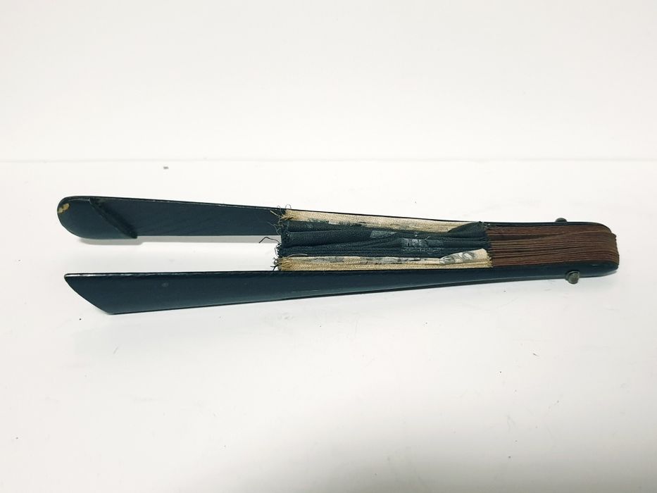 Antigo leque moinho asiático pintado à mão