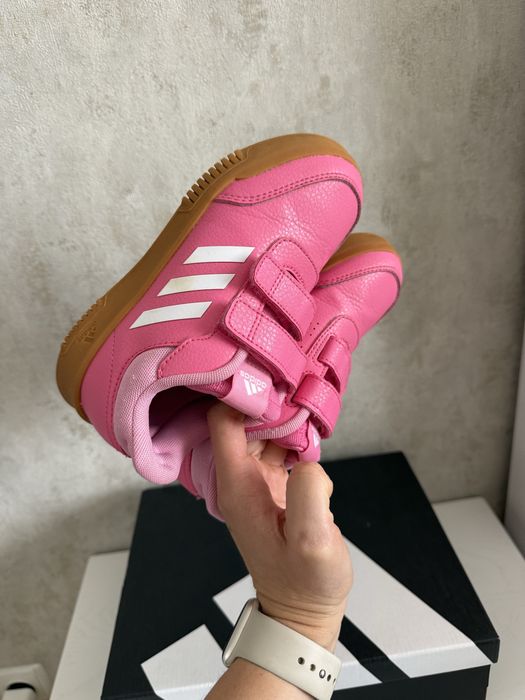 Кросівки Adidas 32 розмір