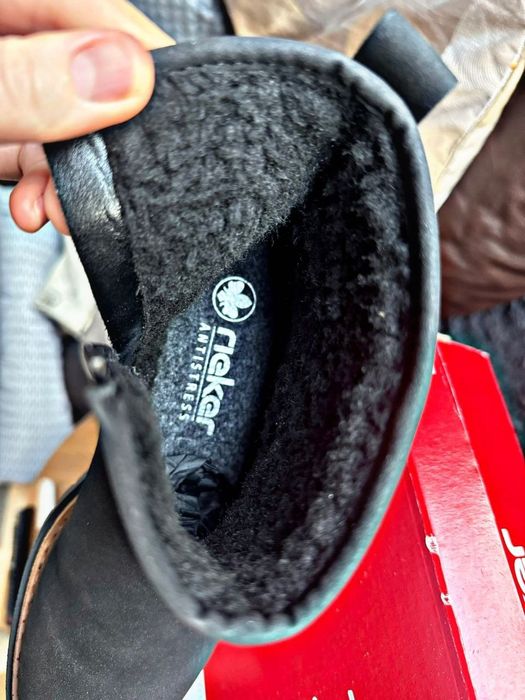 Жіночі нові зимові черевики Rieker, р.39 (маломірять) – теплі та зручн