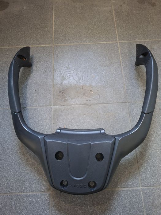 Uchwyt tył pasażera Piaggio mp3